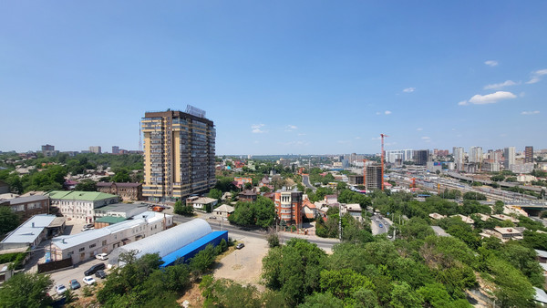 Продам двухкомнатную (2-комн.) квартиру, Привокзальная ул, 3/1, Ростов-на-Дону г