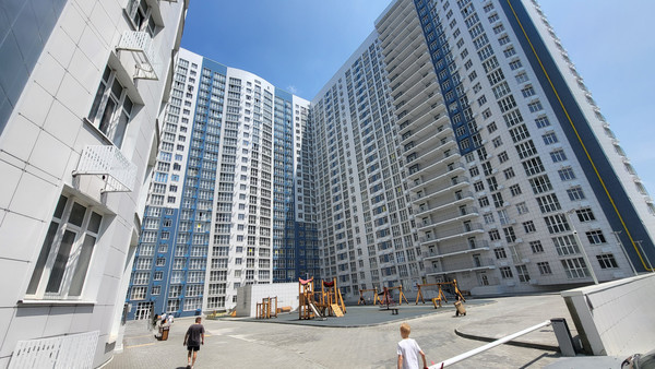 Продам двухкомнатную (2-комн.) квартиру, Привокзальная ул, 3/1, Ростов-на-Дону г