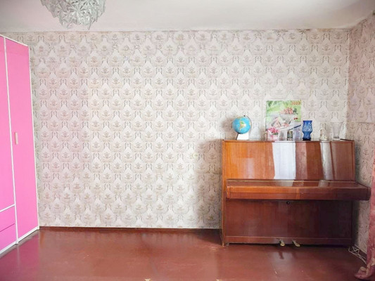 Продам трехкомнатную (3-комн.) квартиру, Коммунистическая ул, 18, Сыктывкар г