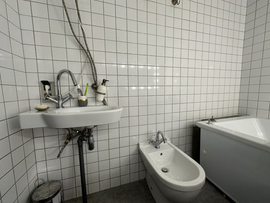 Продам однокомнатную (1-комн.) квартиру, Новые Капорки ул, 72, Капорки д