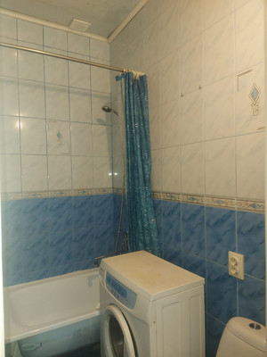 Продам комнату в 3-комн. квартире, Рабочая ул, 1, Иркутск г