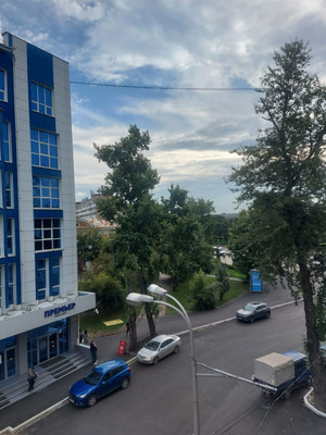 Продам комнату в 3-комн. квартире, Рабочая ул, 1, Иркутск г
