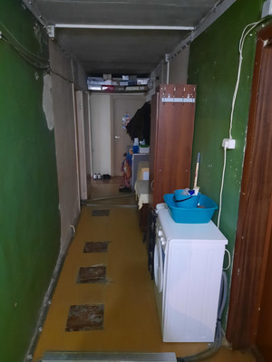 Продам комнату в 8-комн. квартире, Купчинская ул, 21к1, Санкт-Петербург г