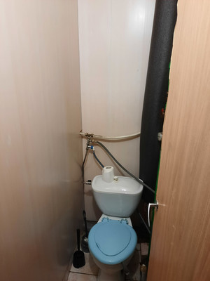 Продам комнату в 8-комн. квартире, Купчинская ул, 21к1, Санкт-Петербург г