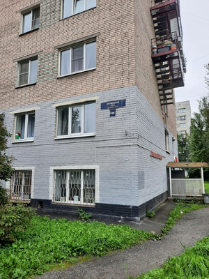Продам комнату в 8-комн. квартире, Купчинская ул, 21к1, Санкт-Петербург г