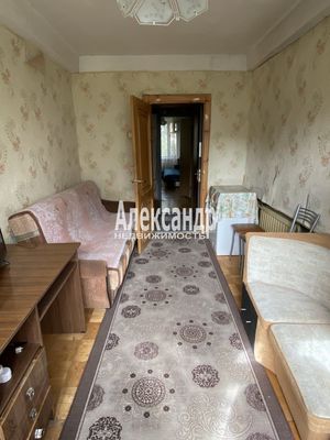 Продам многокомнатную квартиру, Комендантский пр-кт, 16к2, Санкт-Петербург г