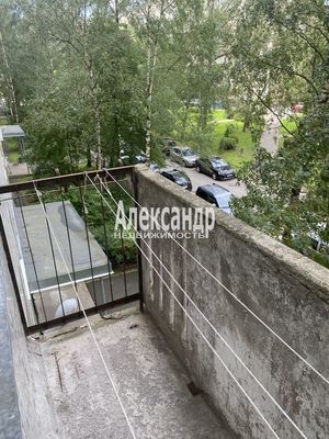 Продам многокомнатную квартиру, Комендантский пр-кт, 16к2, Санкт-Петербург г