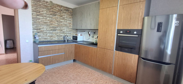 Продам двухкомнатную (2-комн.) квартиру, Бурнаковская ул, 97, Нижний Новгород г