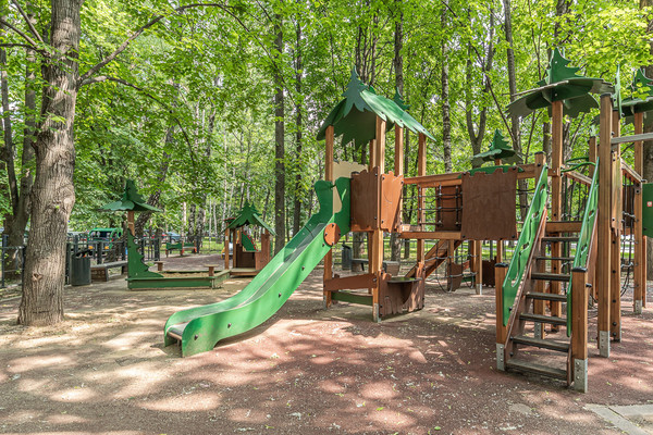 Продам трехкомнатную (3-комн.) квартиру, Ленинский пр-кт, 102, Москва г