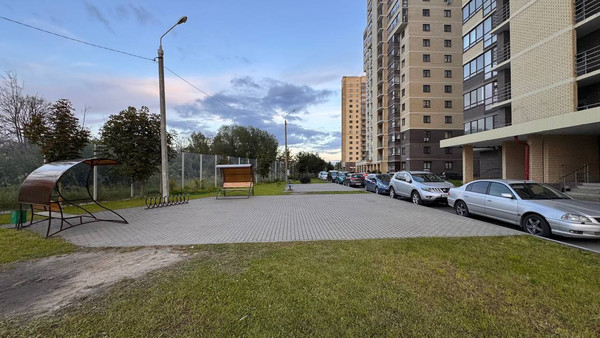 Продам однокомнатную (1-комн.) квартиру, Дмитровская ул, 30, Базарово д