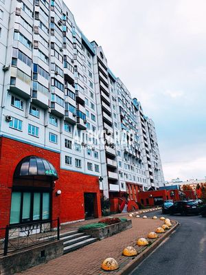 Продам трехкомнатную (3-комн.) квартиру, Савушкина ул, 115к4, Санкт-Петербург г