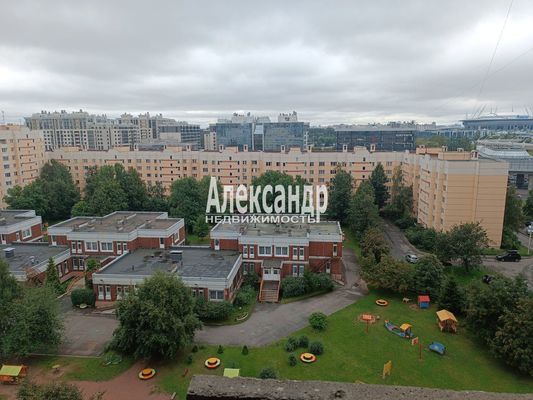 Продам трехкомнатную (3-комн.) квартиру, Савушкина ул, 115к4, Санкт-Петербург г