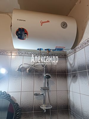 Продам трехкомнатную (3-комн.) квартиру, Савушкина ул, 115к4, Санкт-Петербург г