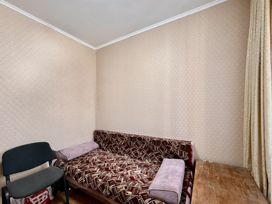 Продам трехкомнатную (3-комн.) квартиру, 60 лет Октября ул, 28/80, Симферополь г