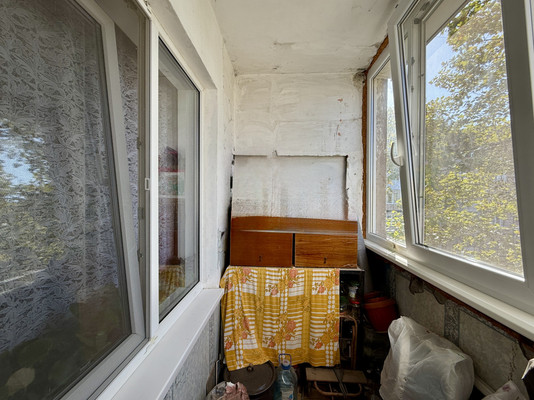 Продам трехкомнатную (3-комн.) квартиру, 60 лет Октября ул, 28/80, Симферополь г