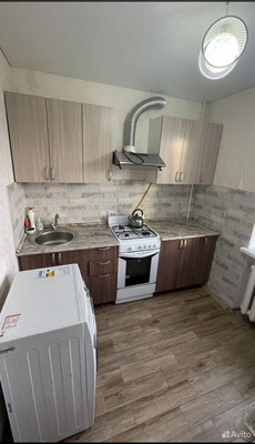 Продам двухкомнатную (2-комн.) квартиру, им. Матэ Залки ул, 25, Симферополь г