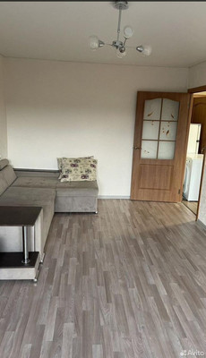 Продам двухкомнатную (2-комн.) квартиру, им. Матэ Залки ул, 25, Симферополь г