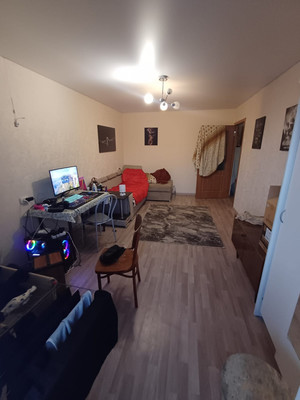 Продам двухкомнатную (2-комн.) квартиру, им. Матэ Залки ул, 25, Симферополь г