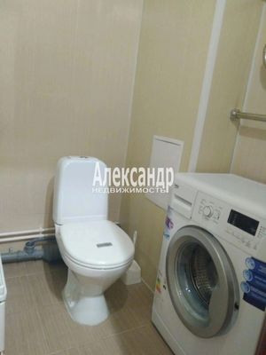 Продам однокомнатную (1-комн.) квартиру, Воронцовский б-р, 6, Мурино п