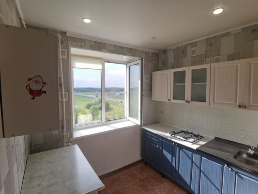 Продам двухкомнатную (2-комн.) квартиру, Полевая ул, 2, Северный рп