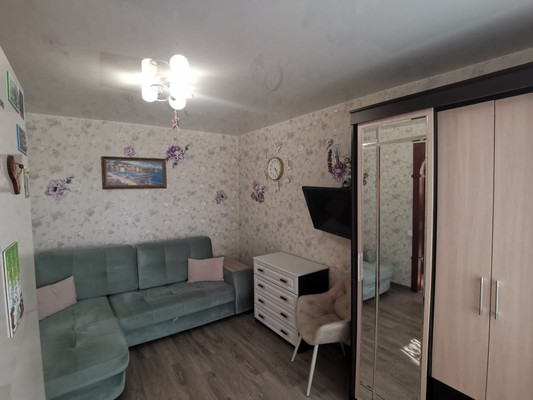 Продам двухкомнатную (2-комн.) квартиру, Полевая ул, 2, Северный рп