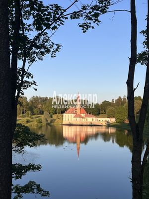 Продам трехкомнатную (3-комн.) квартиру, Чкалова ул, 34А, Гатчина г