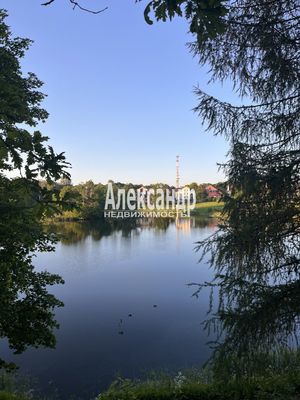 Продам трехкомнатную (3-комн.) квартиру, Чкалова ул, 34А, Гатчина г