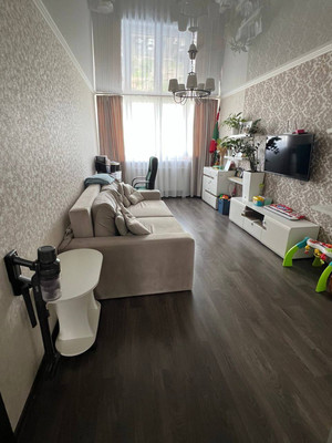 Продам трехкомнатную (3-комн.) квартиру, Генерала Челнокова ул, 46, Калининград г