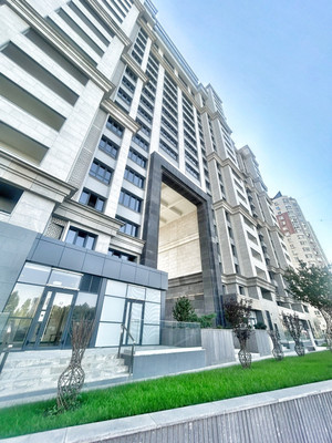 Продам трехкомнатную (3-комн.) квартиру, Школьная ул, 1, Краснодар г