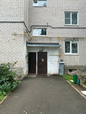 Продам трехкомнатную (3-комн.) квартиру, Мелиораторов ул, 7, Бронница с