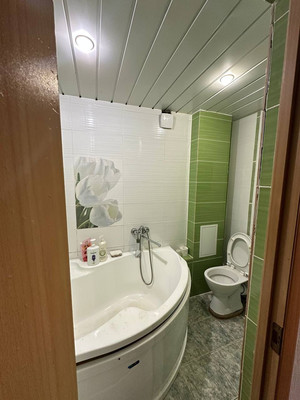 Продам трехкомнатную (3-комн.) квартиру, Мелиораторов ул, 7, Бронница с