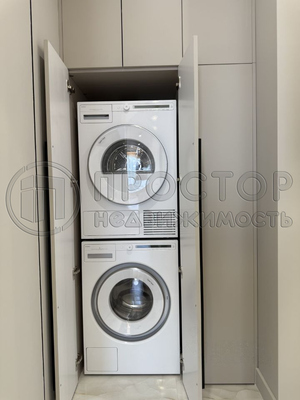 Продам трехкомнатную (3-комн.) квартиру, Шелепихинская наб, 42к1, Москва г