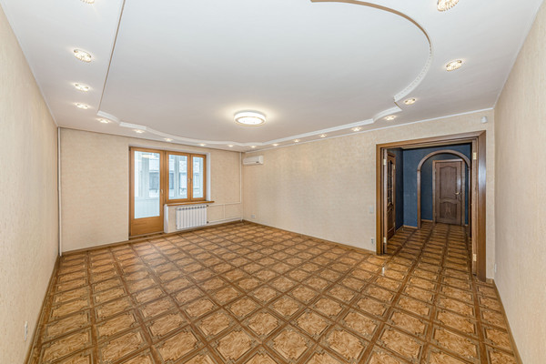 Продам многокомнатную квартиру, Сулимова ул, 75а, Челябинск г