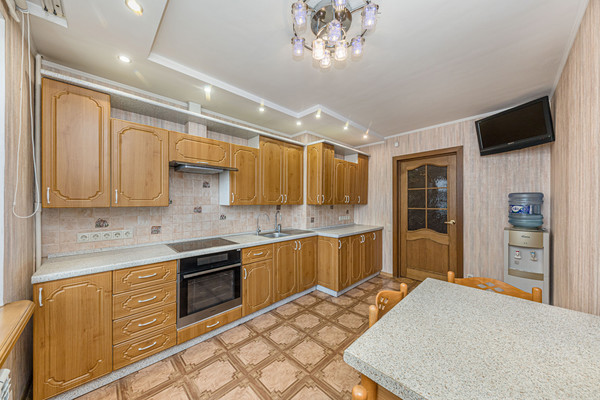 Продам многокомнатную квартиру, Сулимова ул, 75а, Челябинск г