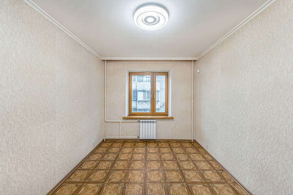 Продам многокомнатную квартиру, Сулимова ул, 75а, Челябинск г