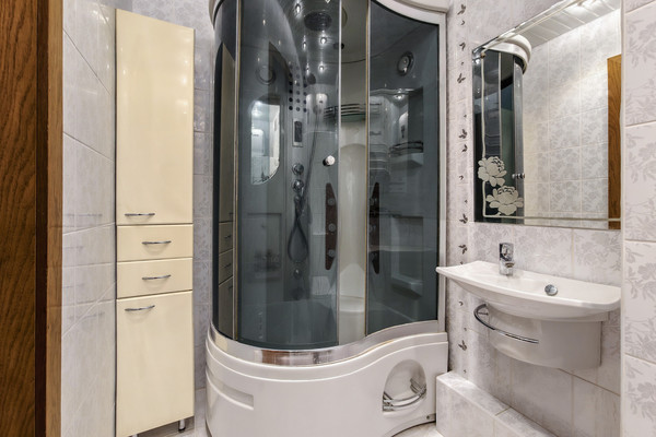 Продам многокомнатную квартиру, Сулимова ул, 75а, Челябинск г