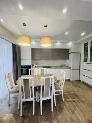 Продам трехкомнатную (3-комн.) квартиру, Тентюковская ул, 110, Сыктывкар г