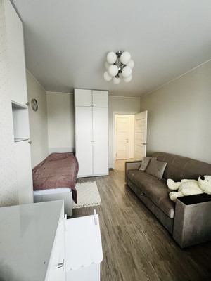 Продам трехкомнатную (3-комн.) квартиру, Тентюковская ул, 110, Сыктывкар г