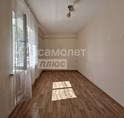 Продам двухкомнатную (2-комн.) квартиру, Пионерская ул, 17к1, Славянск-на-Кубани г