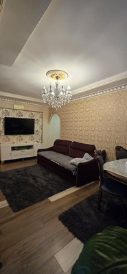 Продам трехкомнатную (3-комн.) квартиру, Коминтерна ул, 15, Мурманск г
