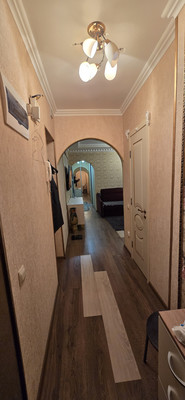 Продам трехкомнатную (3-комн.) квартиру, Коминтерна ул, 15, Мурманск г
