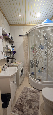 Продам трехкомнатную (3-комн.) квартиру, Коминтерна ул, 15, Мурманск г