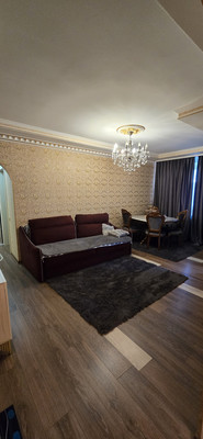 Продам трехкомнатную (3-комн.) квартиру, Коминтерна ул, 15, Мурманск г