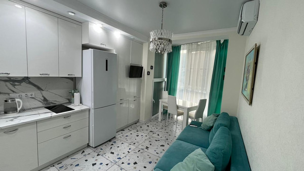 Продам двухкомнатную (2-комн.) квартиру, Газовиков ул, 3Ак2, Небуг с