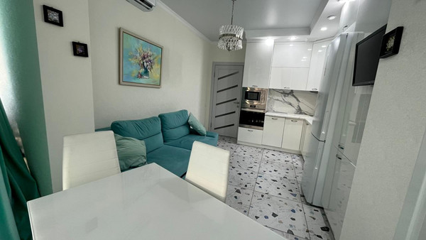 Продам двухкомнатную (2-комн.) квартиру, Газовиков ул, 3Ак2, Небуг с