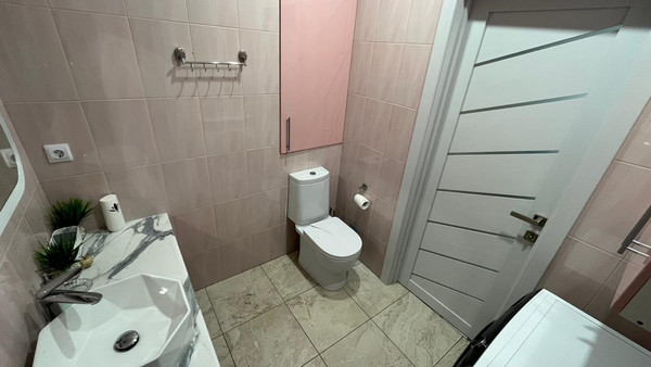 Продам двухкомнатную (2-комн.) квартиру, Газовиков ул, 3Ак2, Небуг с