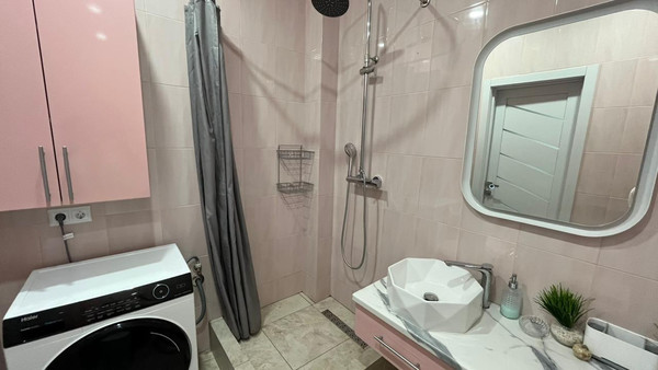 Продам двухкомнатную (2-комн.) квартиру, Газовиков ул, 3Ак2, Небуг с