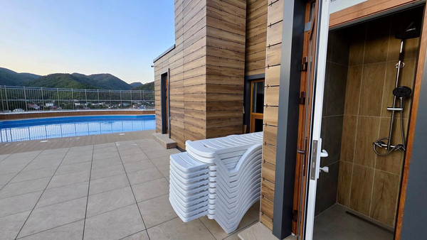 Продам двухкомнатную (2-комн.) квартиру, Газовиков ул, 3Ак2, Небуг с