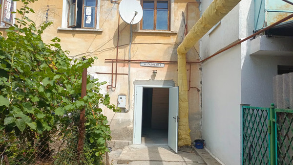 Продам двухкомнатную (2-комн.) квартиру, Садовая ул, 1, Молодежное пгт