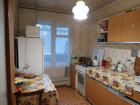Продам трехкомнатную (3-комн.) квартиру, Юлиуса Фучика ул, 52, Казань г
